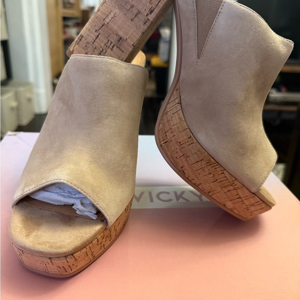 Lisa Vicky Joy Platform Slides Clogs Mules Womens 9 M Tan Camel Suede Block Heel